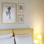 Thea Sea View Private Pool Villa, * 尼基季