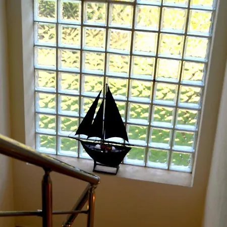 Thea Sea View Detached Villa, ニキティ