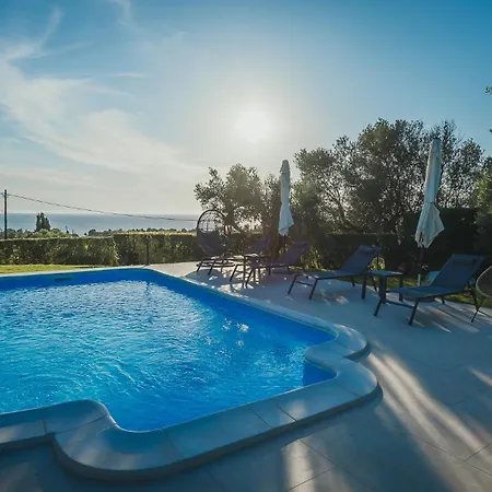 Thea Sea View Detached Villa, ヴィラ *