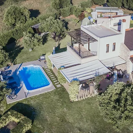 Thea Sea View Detached Villa, ヴィラ *