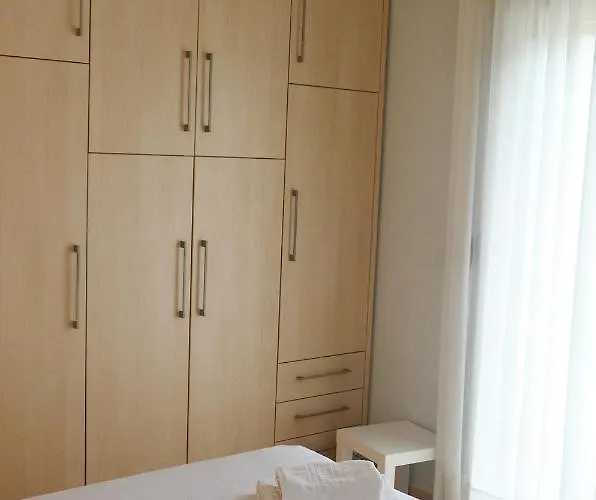 Thea Sea View Private Pool Villa, Вилла Никити