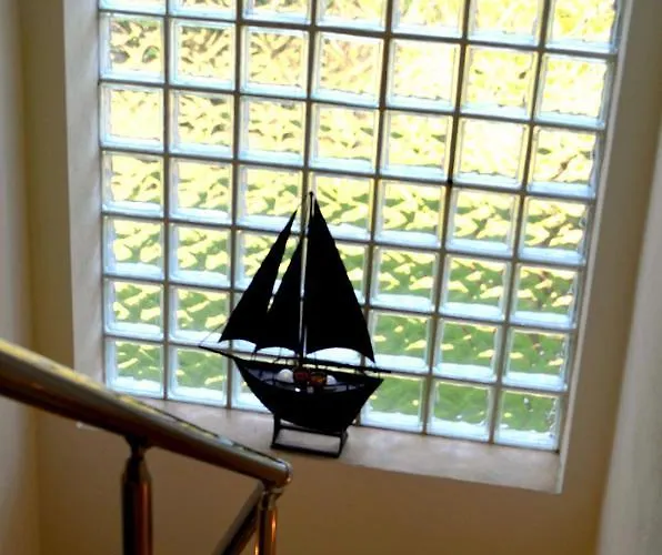Thea Sea View Private Pool Villa, 尼基季