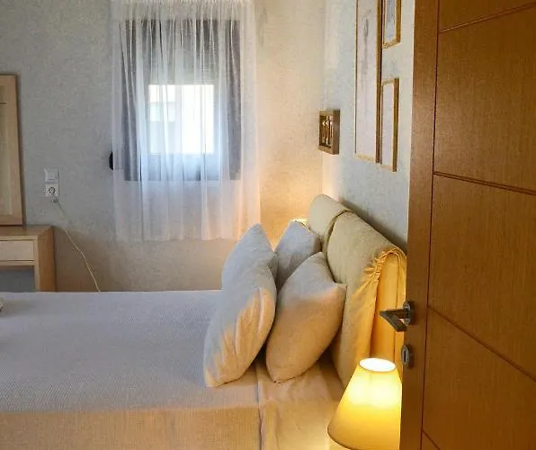 Thea Sea View Private Pool Villa, וילה *