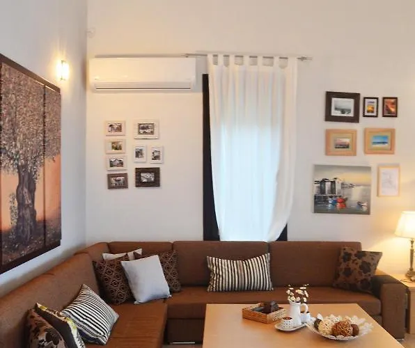 Thea Sea View Private Pool Villa, וילה