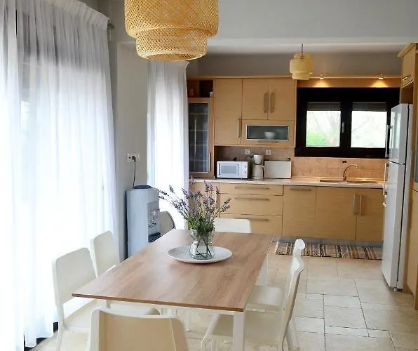 Thea Sea View Private Pool Villa, * ניקיטי