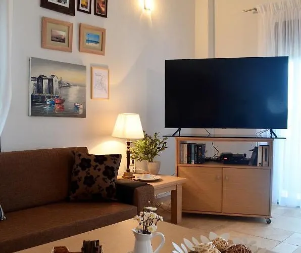 Thea Sea View Private Pool Villa, וילה *