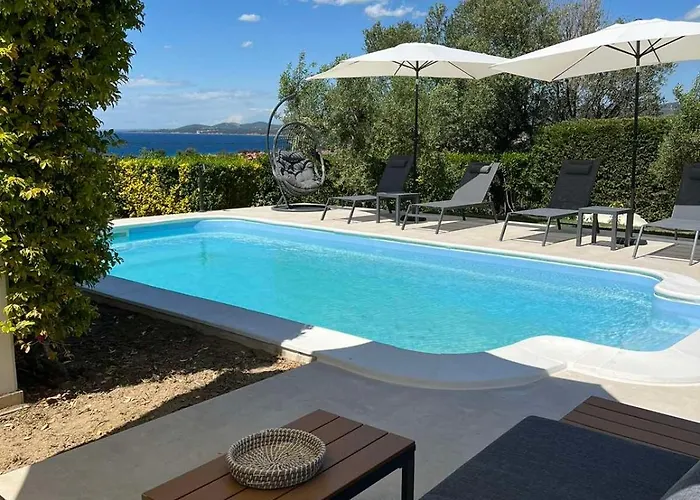 וילה Thea Sea View Private Pool Villa, *